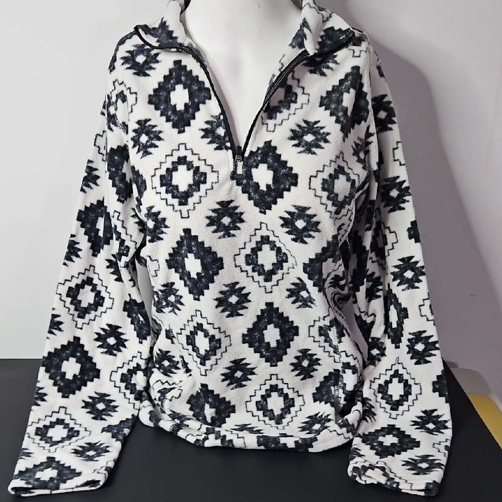Eddie Bauer Black and White Patterned Women's Hoodie